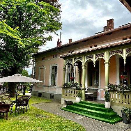 Willa Szwadron Łańcut Kültér fotó
